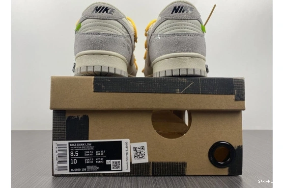 Lot DJ0950-109 O-W Nike Low Dunk 39 0824